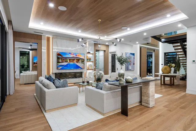 Golden Harbour Residence photo 59