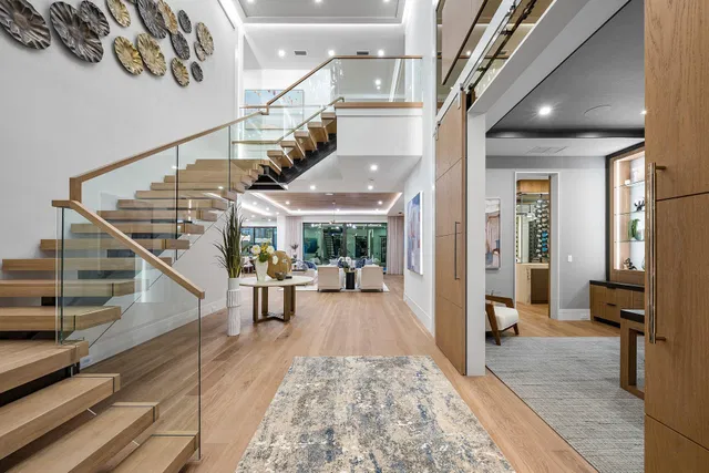 Golden Harbour Residence photo 62