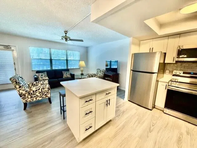 Residence photo 4