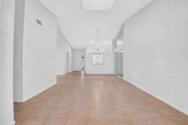 Residence photo 9