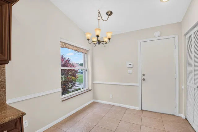 Residence photo 15