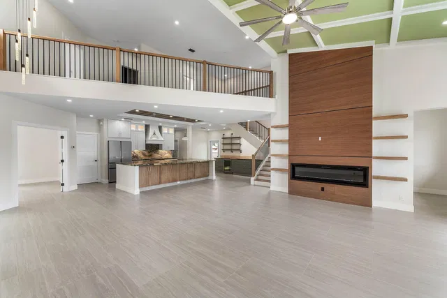 Eastpointe Country Club Residence photo 4