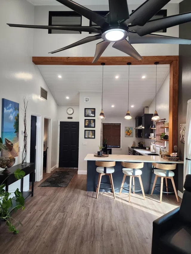  Residence photo 6