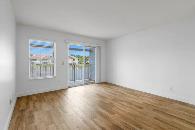 PGA National Palm Beach Gardens Unit 180 photo 4