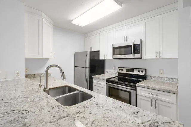 PGA National Palm Beach Gardens Unit 180 photo 12