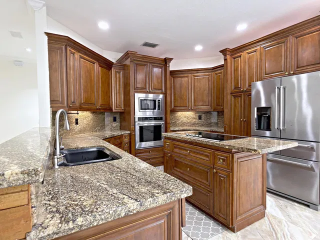  Residence photo 12