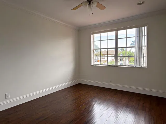  Residence photo 39