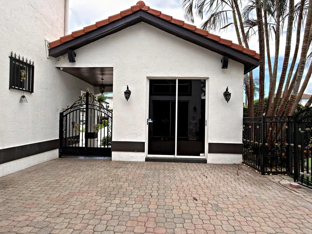  Residence photo 47