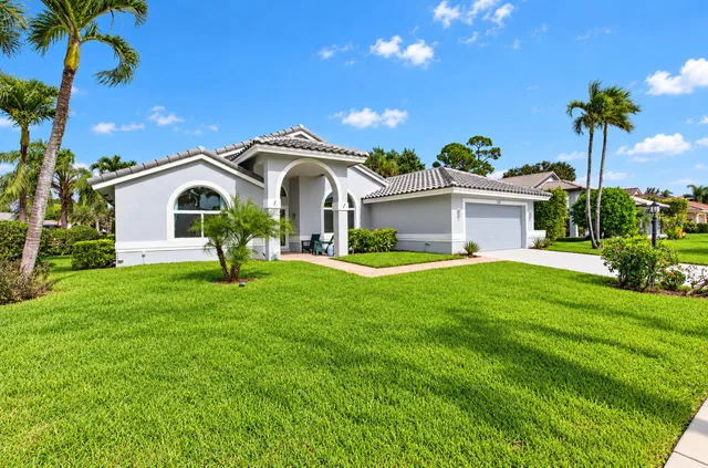 Residence photo 3
