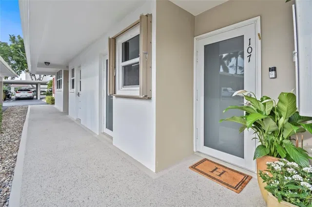 Unit 107 photo 12