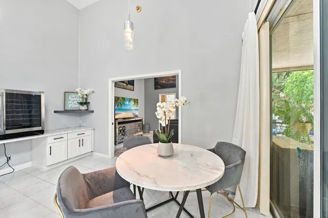  Residence photo 10