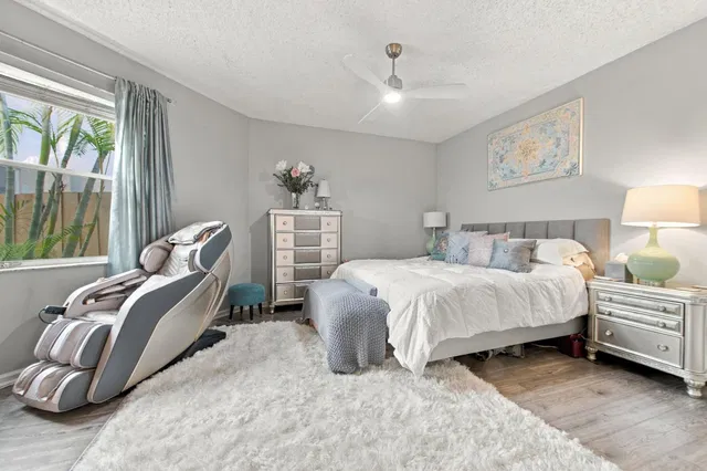  Residence photo 19