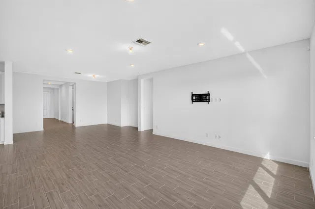 Residence photo 6