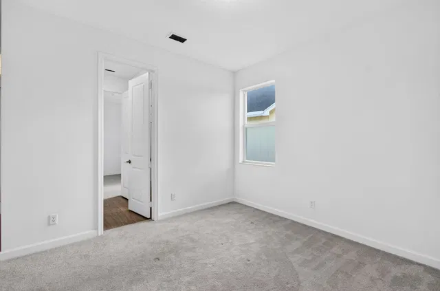 Residence photo 24