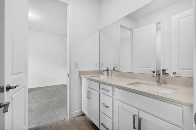 Residence photo 26