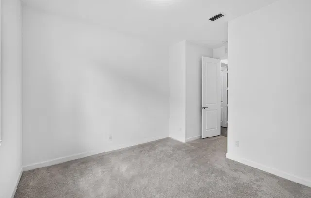 Residence photo 33