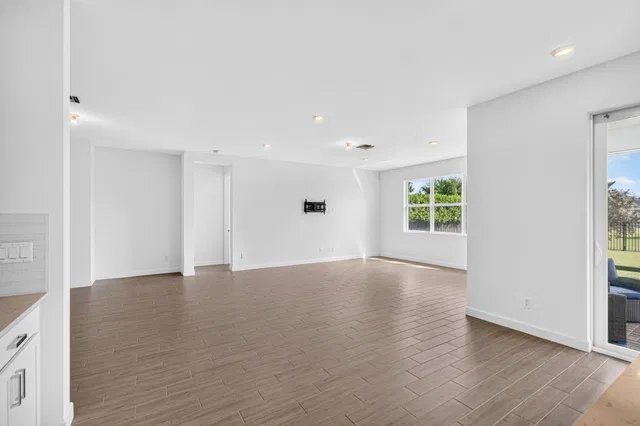Residence photo 56