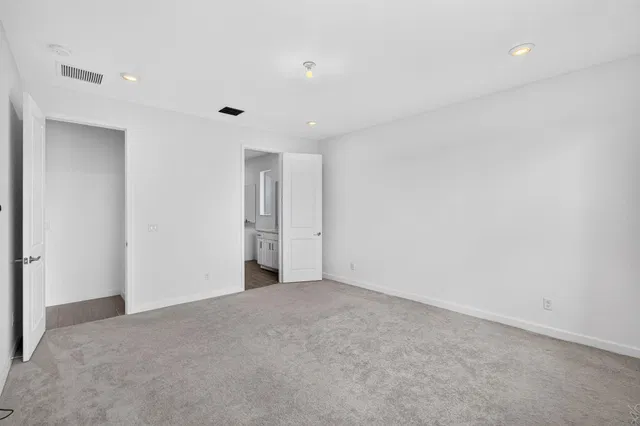 Residence photo 58