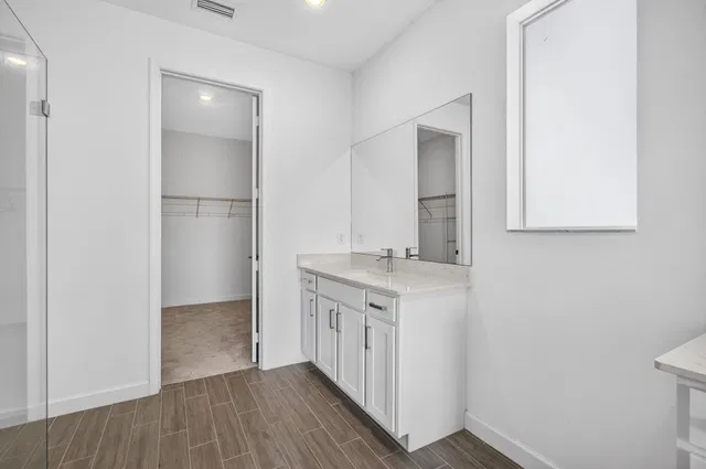 Residence photo 61
