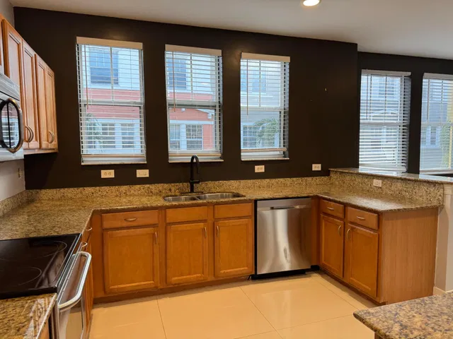 Cityside West Palm Beach Unit 1 photo 8