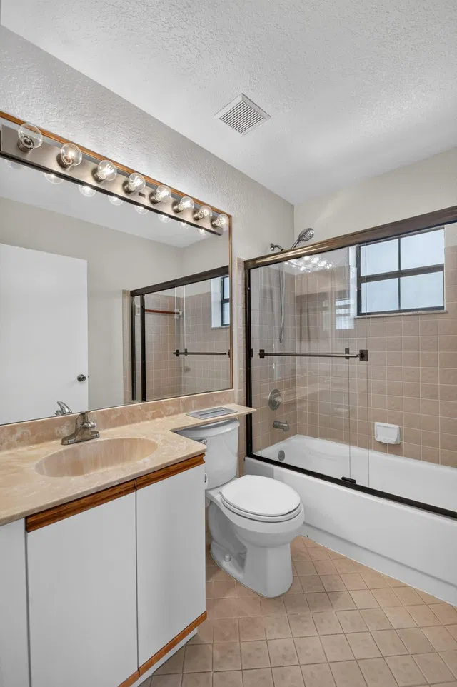  Unit N photo 20