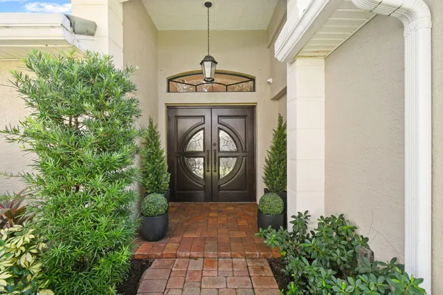 Residence photo 2