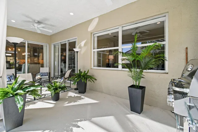 Residence photo 61