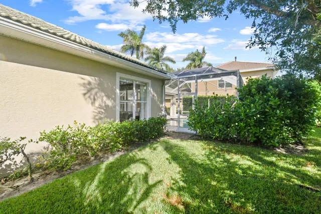 Residence photo 65
