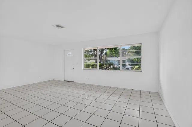 Residence photo 8