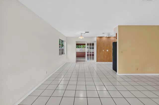 Residence photo 12