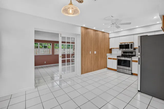 Residence photo 14