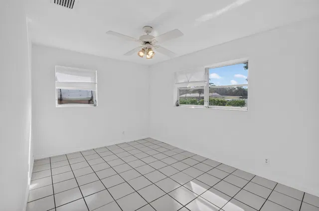 Residence photo 20