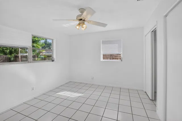 Residence photo 22