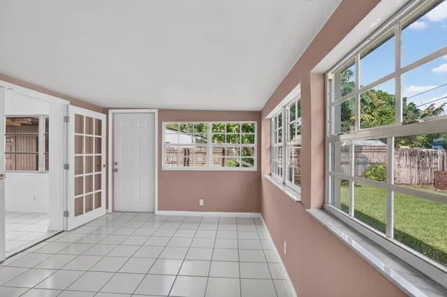 Residence photo 27
