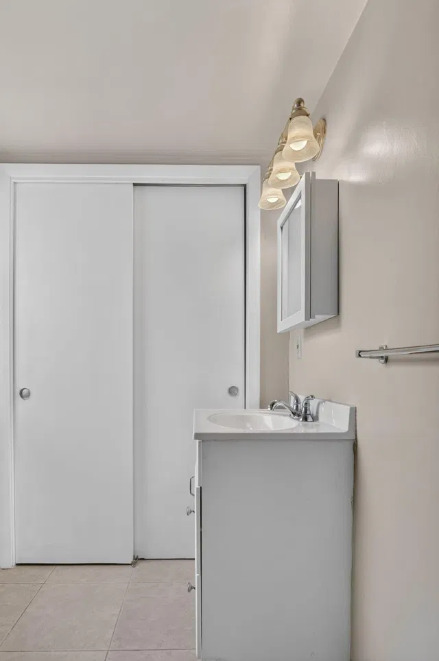 Residence photo 30