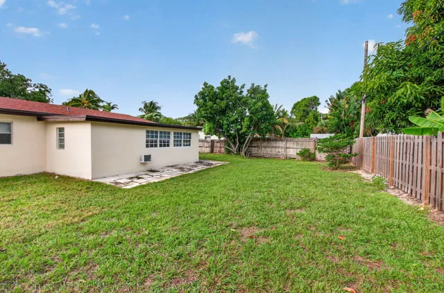 Residence photo 39