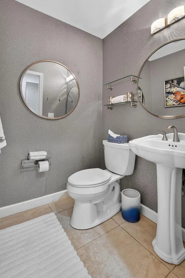 Residence photo 17