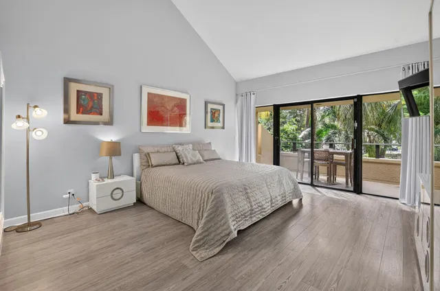 Residence photo 21