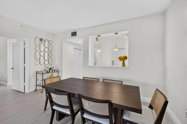 Unit 104 photo 14
