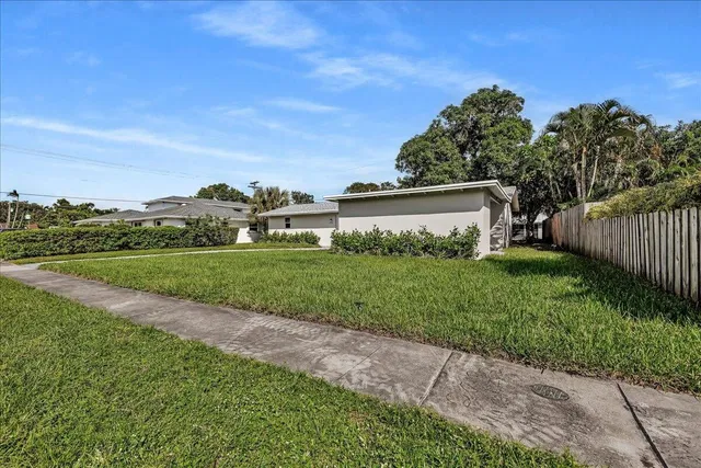 West Palm Beach Residence photo 4