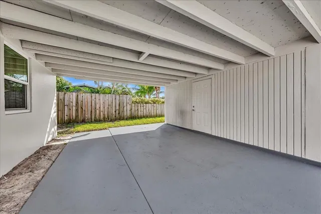 West Palm Beach Residence photo 7