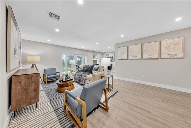 West Palm Beach Residence photo 10