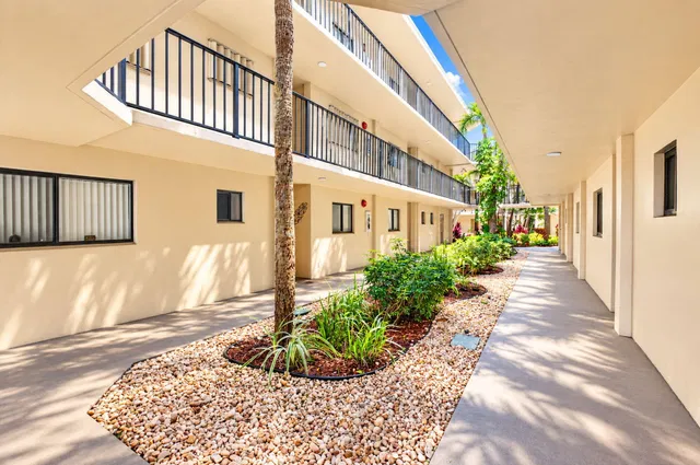 Unit 314 photo 2