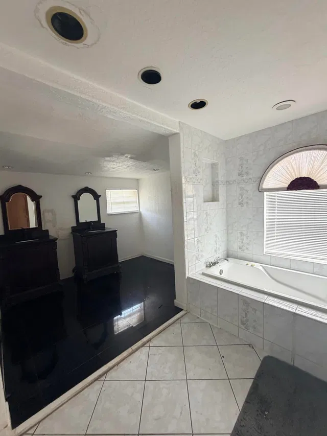  Residence photo 9