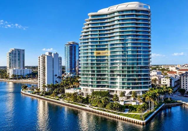 Bristol Palm Beach Unit 1403 photo 5