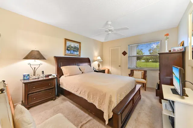 Residence photo 10