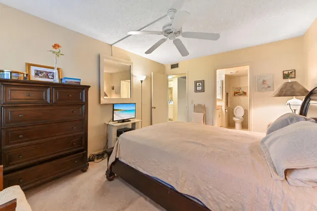 Residence photo 11