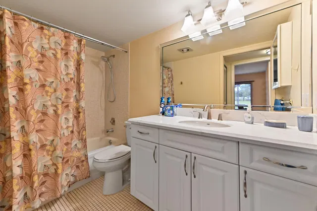 Residence photo 14