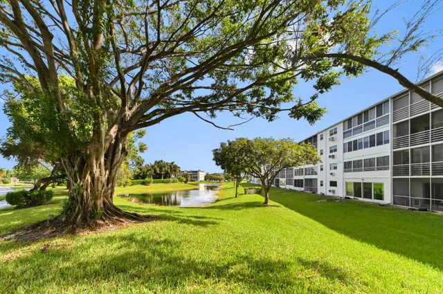 Residence photo 20
