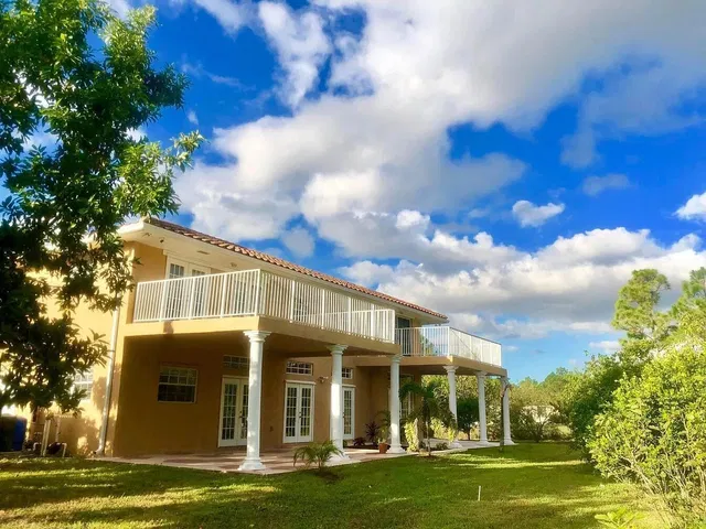  Residence photo 5